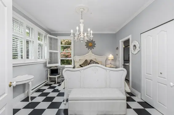 557 Lonsdale Avenue, North Vancouver For Sale - image 18