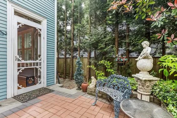 557 Lonsdale Avenue, North Vancouver For Sale - image 24