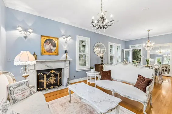 557 Lonsdale Avenue, North Vancouver For Sale - image 7