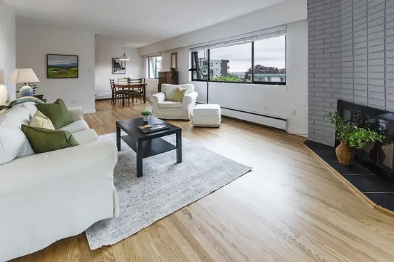 303 1610 Chesterfield Avenue, North Vancouver For Sale - image 2