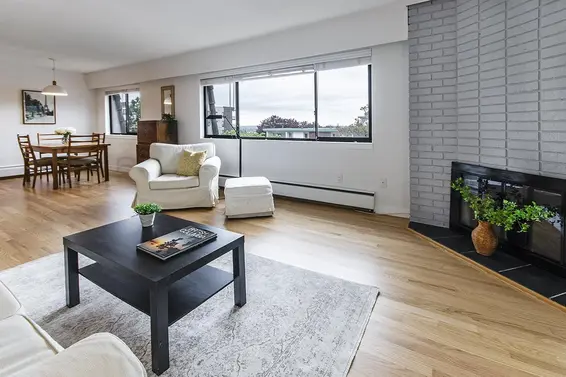 303 1610 Chesterfield Avenue, North Vancouver For Sale - image 3