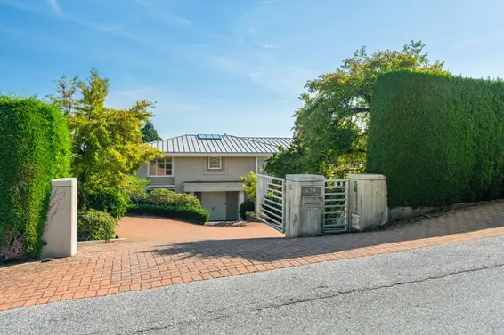 620 Knockmaroon Road, West Vancouver For Sale - image 35