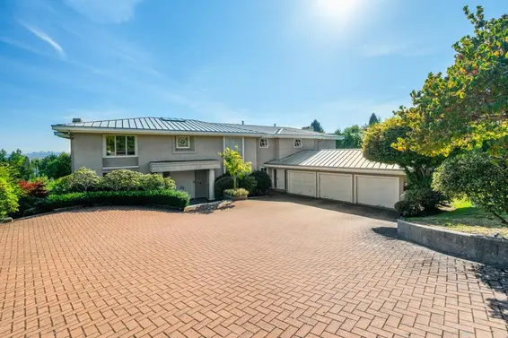 620 Knockmaroon Road, West Vancouver For Sale - image 36