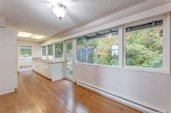 1380 Burnside Road, West Vancouver For Sale - image 13