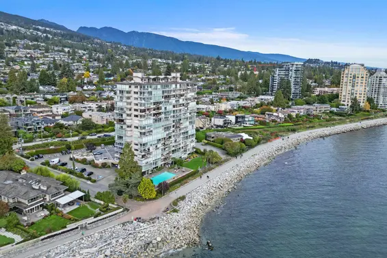 1006 150 24th Street, West Vancouver For Sale - image 2