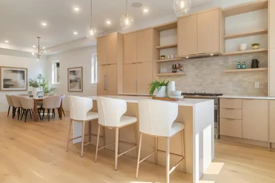 619 East 22nd Street, North Vancouver For Sale - image 2
