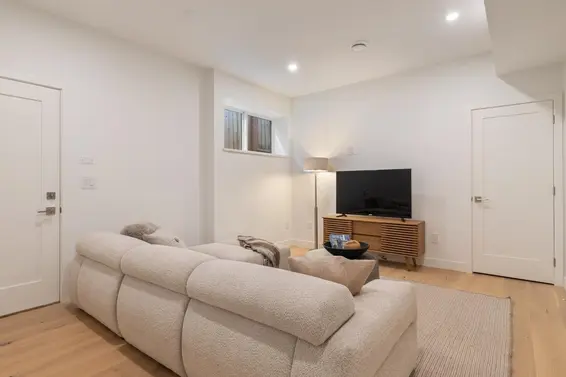 619 East 22nd Street, North Vancouver For Sale - image 30