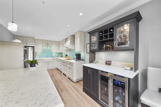 1 222 East 5th Street, North Vancouver For Sale - image 8