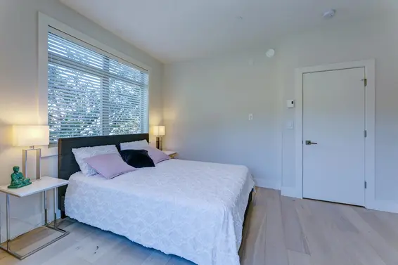 6 115 West Queen Road, North Vancouver For Sale - image 6