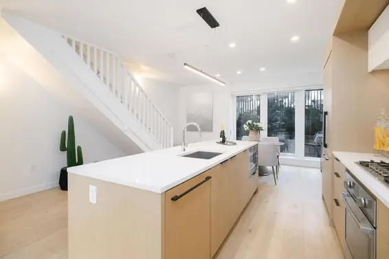 114 649 East 3rd Street, North Vancouver For Sale - image 11