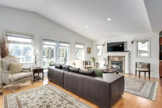 954 Tudor Avenue, North Vancouver