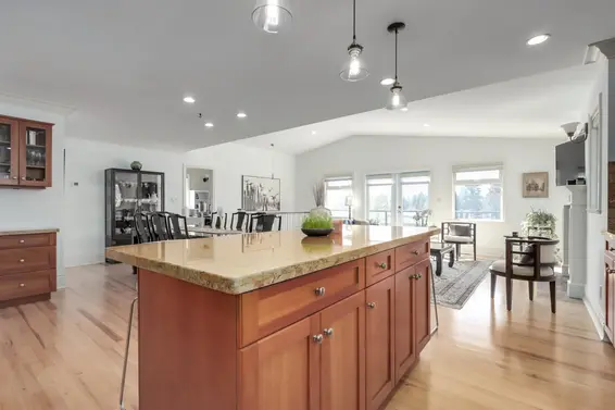 954 Tudor Avenue, North Vancouver For Sale - image 11