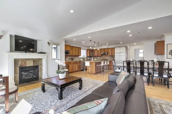 954 Tudor Avenue, North Vancouver For Sale - image 5