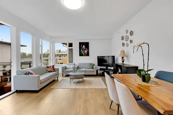 303 715 West 15 Street, North Vancouver For Sale - image 4