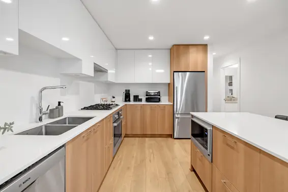 303 715 West 15 Street, North Vancouver For Sale - image 6