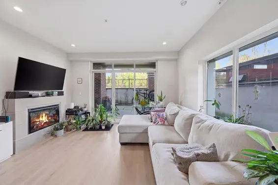 204 1273 Marine Drive, North Vancouver For Sale - image 4