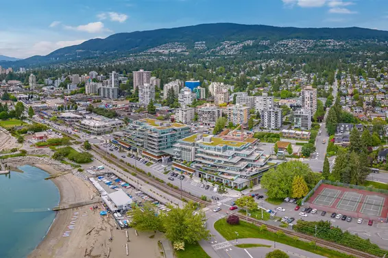 404 1327 Bellevue Avenue, West Vancouver For Sale - image 2