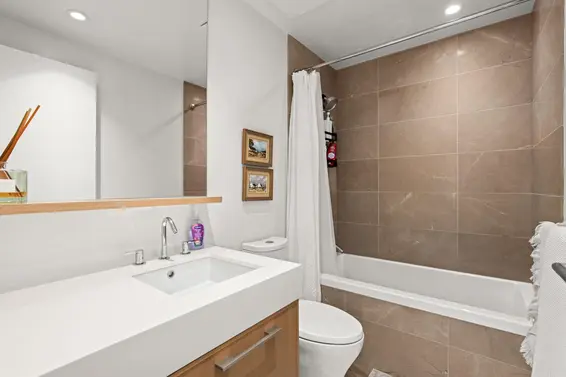 402 3220 Connaught Crescent, North Vancouver For Sale - image 20