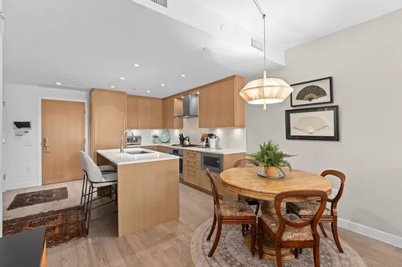 402 3220 Connaught Crescent, North Vancouver For Sale - image 7