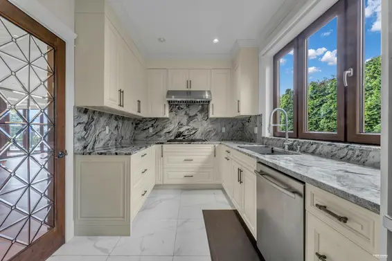 1118 Crestline Road, West Vancouver For Sale - image 21