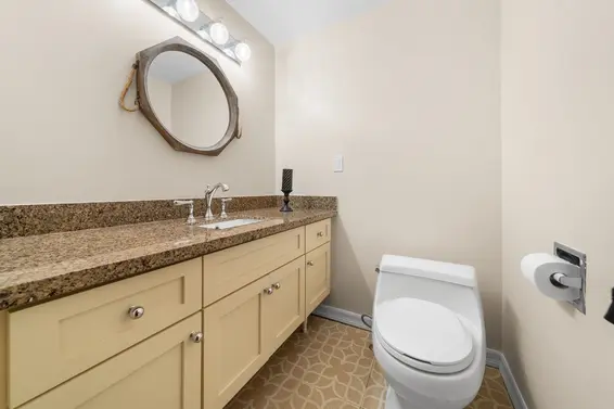 4877 Cedarcrest Avenue, North Vancouver For Sale - image 28