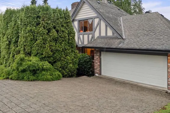 4877 Cedarcrest Avenue, North Vancouver For Sale - image 40