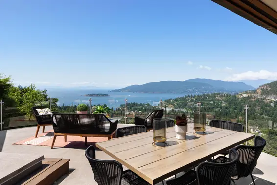 4751 Woodburn Road, West Vancouver