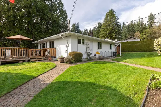 3820 Calder Avenue, North Vancouver
