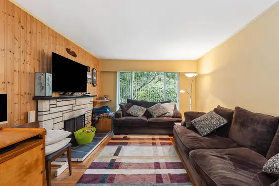 3820 Calder Avenue, North Vancouver For Sale - image 12