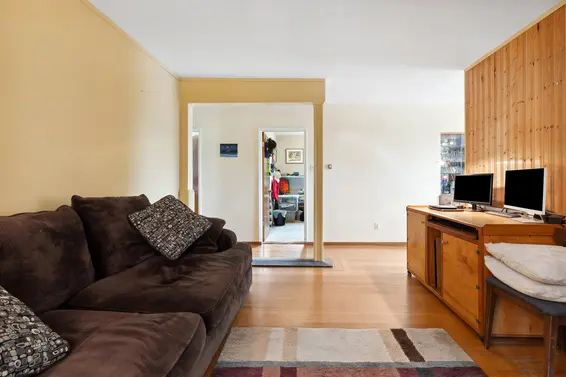 3820 Calder Avenue, North Vancouver For Sale - image 15