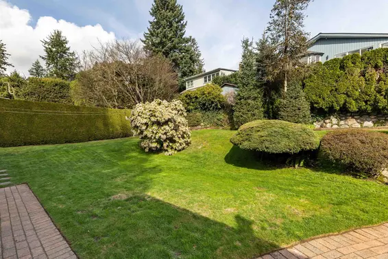 3820 Calder Avenue, North Vancouver For Sale - image 34