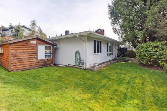 3820 Calder Avenue, North Vancouver For Sale - image 4
