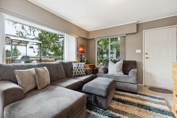 3820 Calder Avenue, North Vancouver For Sale - image 5
