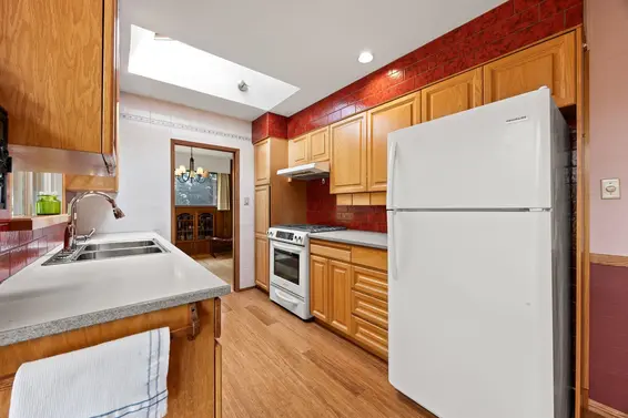 4589 Ramsay Road, North Vancouver For Sale - image 12