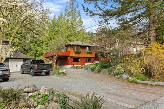 4589 Ramsay Road, North Vancouver For Sale - image 3