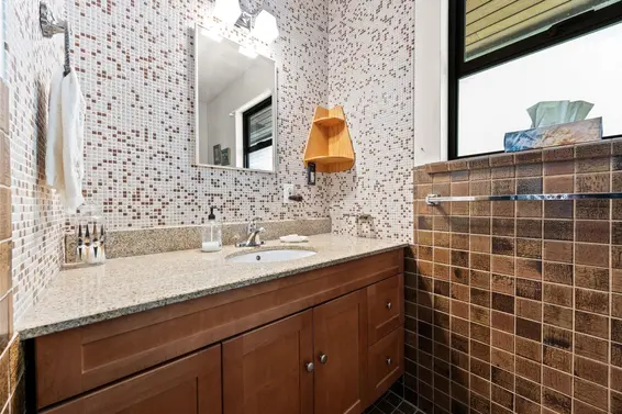 4589 Ramsay Road, North Vancouver For Sale - image 31