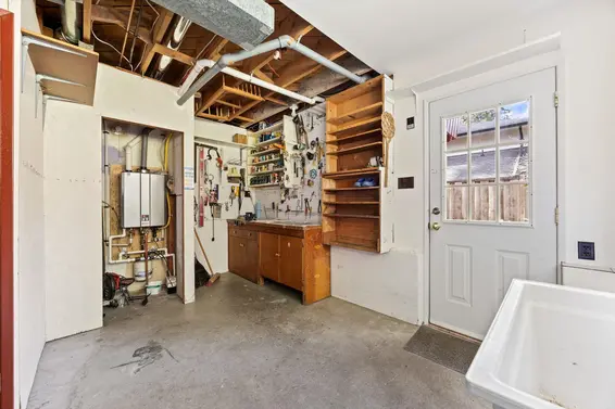 4589 Ramsay Road, North Vancouver For Sale - image 36