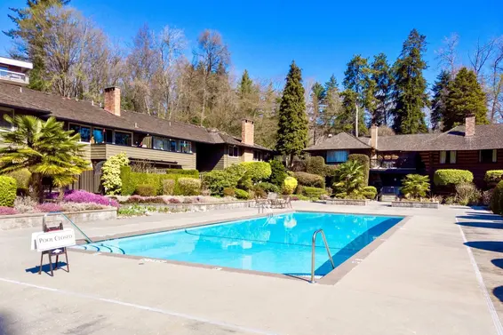 810 235 Keith Road, West Vancouver For Sale - image 2