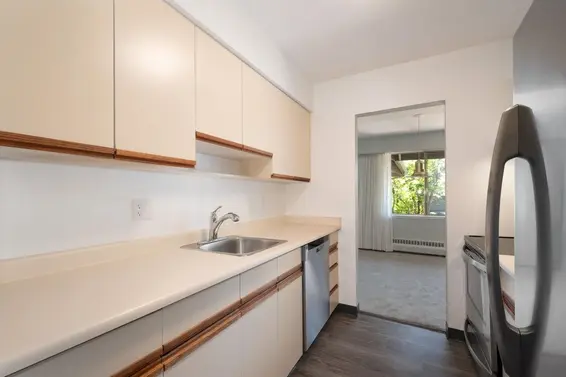 810 235 Keith Road, West Vancouver For Sale - image 21