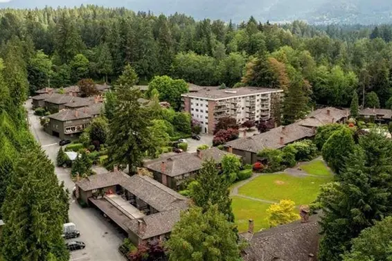 810 235 Keith Road, West Vancouver For Sale - image 3