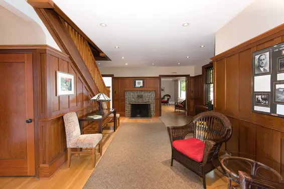 810 235 Keith Road, West Vancouver For Sale - image 36