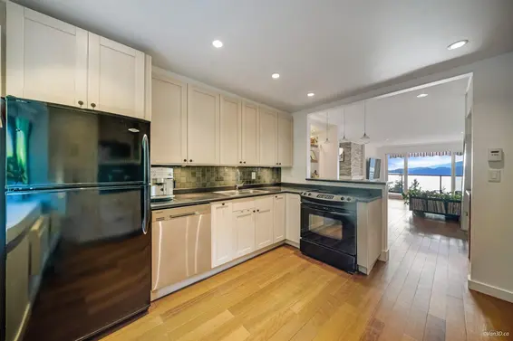 430 Crosscreek Road, Lions Bay For Sale - image 15