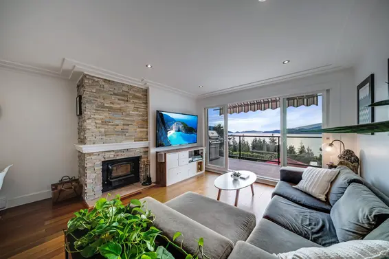 430 Crosscreek Road, Lions Bay For Sale - image 5