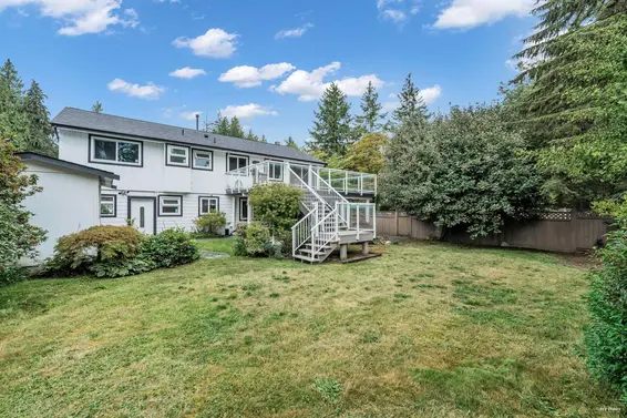 3566 Regent Avenue, North Vancouver For Sale - image 11