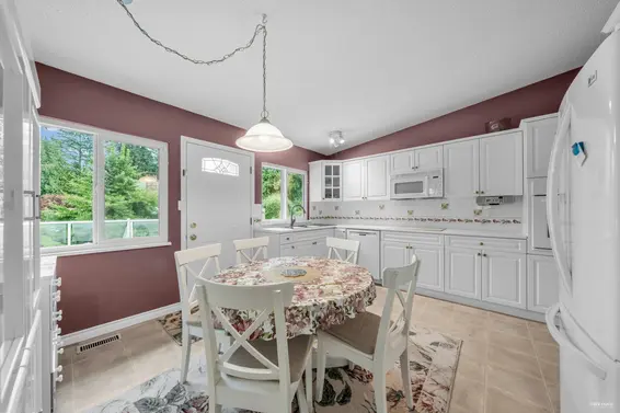 3566 Regent Avenue, North Vancouver For Sale - image 13