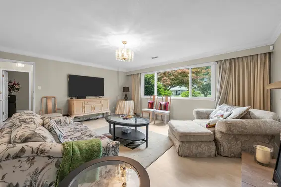 3566 Regent Avenue, North Vancouver For Sale - image 19