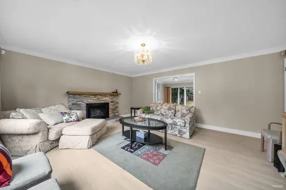 3566 Regent Avenue, North Vancouver For Sale - image 35