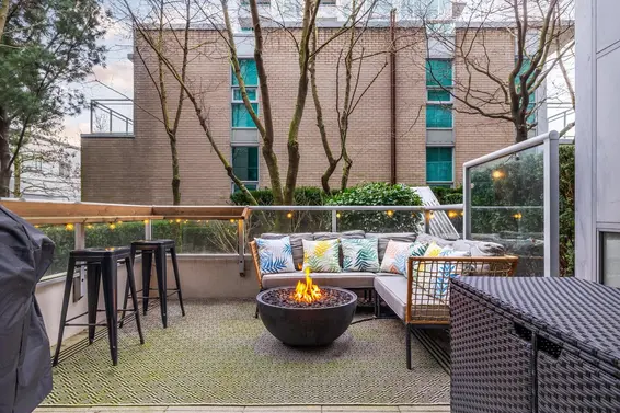 301 168 East Esplanade, North Vancouver
