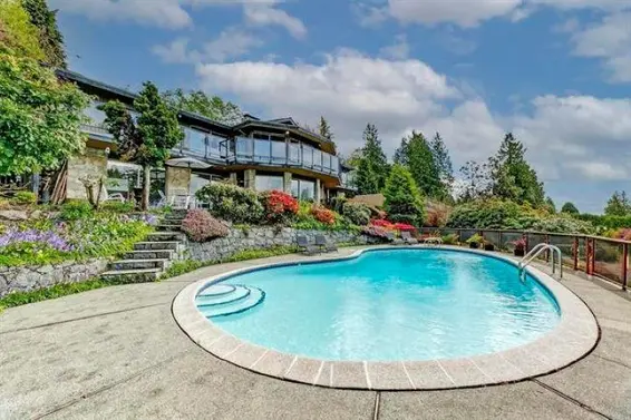 1343 Tyrol Road, West Vancouver