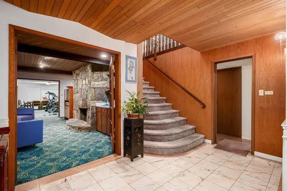 1343 Tyrol Road, West Vancouver For Sale - image 4
